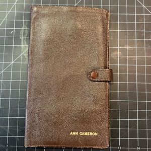 GUC Morocco leather travel wallet